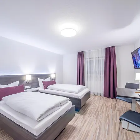 ホテル Nuernberger Hof 3*