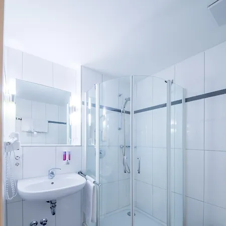 Nuernberger Hof Hotel 3*