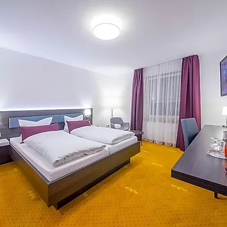 Hotel Nuernberger Hof 3*