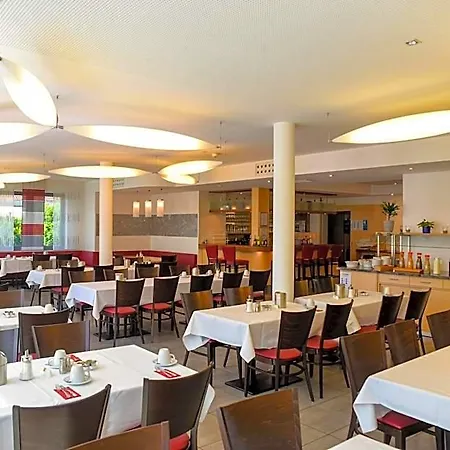 Nuernberger Hof Hotel 3*