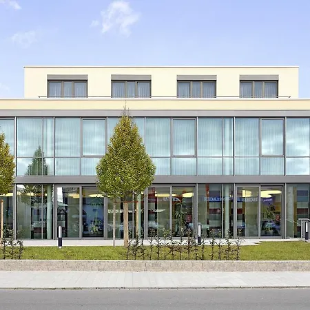 Nuernberger Hof 3*